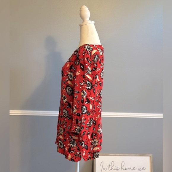 J. Jill Colorful Vibrant Floral's Print Blouse Top Red White Tan Size Medium M - Picture 5 of 9
